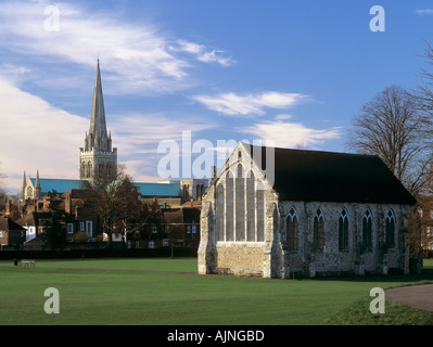 CHICHESTER CITY und graue Brüder Chor Gebäude ca. 1269 im Priorat Park Chichester West Sussex England UK Stockfoto