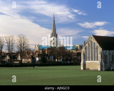 CHICHESTER CITY und graue Brüder Chor Gebäude ca. 1269 im Priorat Park Chichester West Sussex England UK Stockfoto