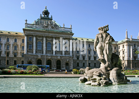 Deutschland Bayern München The verändern botanischen Garten alte Botanische Garten mit Neptun-statue Stockfoto