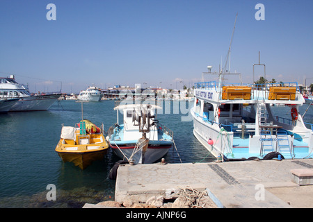 Ayia Napa Hafen im Ferienort auf der Insel Zypern. Stockfoto