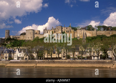 Chateau Chinon, Vienne, Chinon, Tal der Loire, Indre-et-Loire, Region Centre, Frankreich, Europa Stockfoto