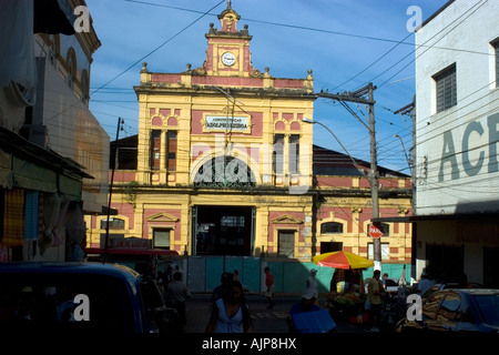 Historisches Gebäude neben Fischmarkt Manaus Amazonas Brasilien Stockfoto