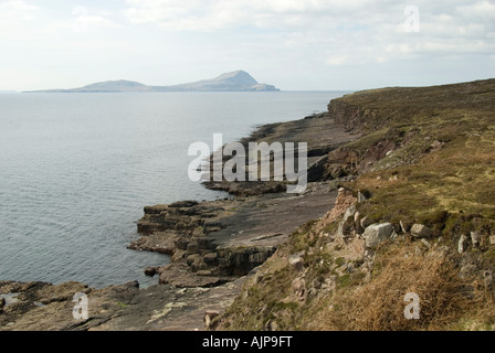 Clare Island aus der südlichen Küstenstraße Corraun-Halbinsel, County Mayo, Irland Stockfoto