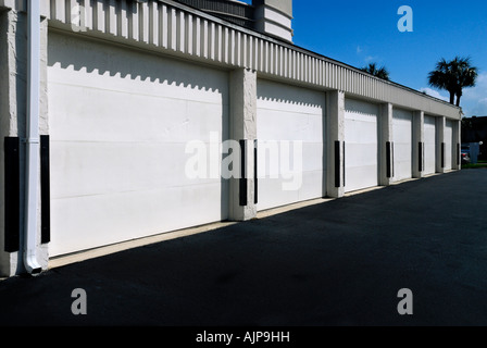 Parkhaus für Eigentumswohnungen in florida Stockfoto