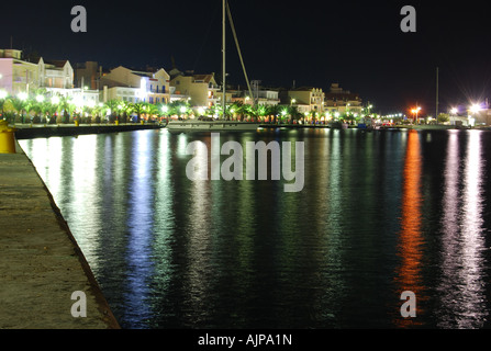 Argostoli, Kefalonia in der Nacht Stockfoto