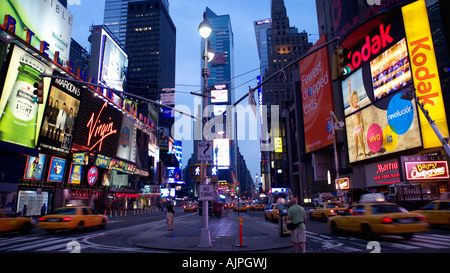 Am frühen Morgen im Times Square New York City Stockfoto