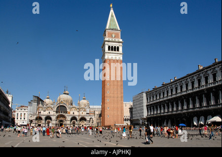 Campanile Markusplatz Venedig Italien Stockfoto