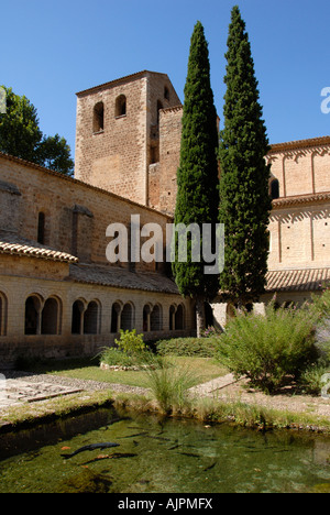 Kreuzgang St. Guilhem le Desert Abtei Herault Languedoc Frankreich Stockfoto