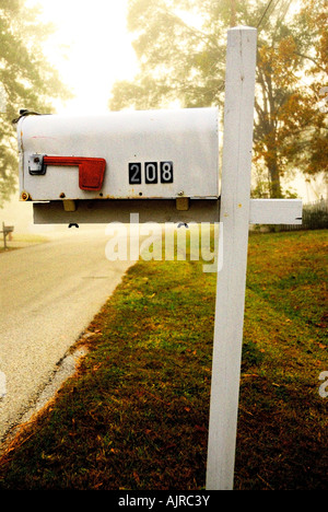 Ländlicher Posteingang auf der Straße Stockfoto