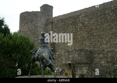 Statue der beiden Könige neben Harlech Castle Gwynedd Wales Großbritannien Stockfoto