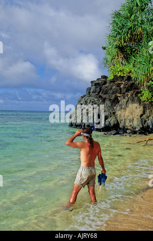 Schnorchler an Hideways Strand Kauai Stockfoto