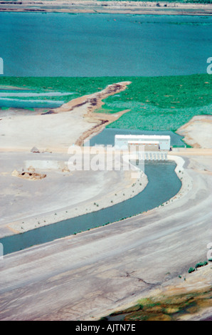 Kenana Sudan Main Pumpstation am Nil Unkraut im Weißen Nil Luftbild Stockfoto