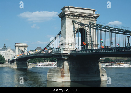 Kettenbrücke Széchenyi Lánchíd - die erste Verbindung zwischen Pest und Buda Stockfoto