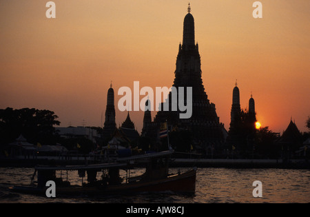 Wat Arun Tempel der Morgenröte Bangkok Thailand Stockfoto