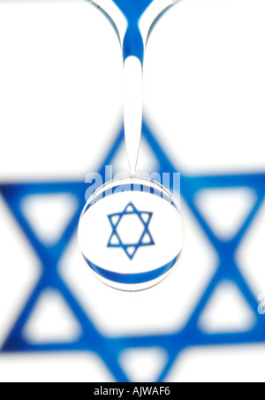 Wasser in der Israel-Flagge Abwurf fallen Stockfoto