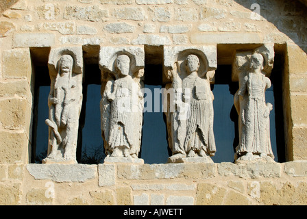 Fries auf dem Oktogon (XII Jahrhundert) Beerdigung Kapelle, Montmorillon, Vienne, Frankreich. Stockfoto