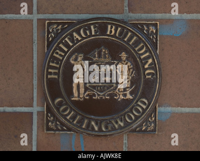 Erbe Bezeichnung Plaque auf der Hauptstraße in Collingwood, Ontario Kanada Stockfoto