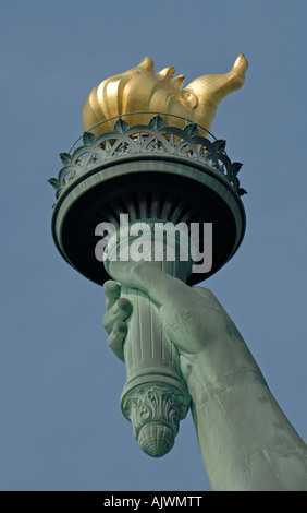 Die Falming Tourch on The Statue of Liberty, New York Hafen, USA Stockfoto