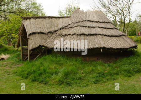 Rekonstruktion der Eisenzeit-Hütte Stockfoto