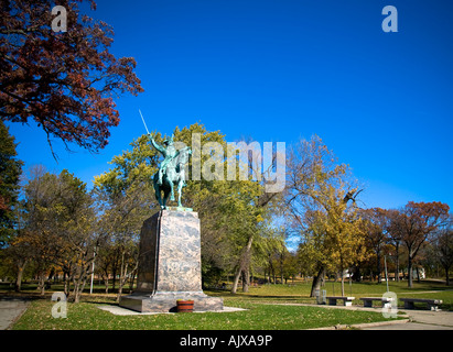 Reiterstandbild zu Ehren Tadeusz Kosciuszko im Park gegenüber dem polnischen Basilika St. Josaphat in Milwaukee, Wisconsin Stockfoto