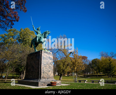 Reiterstandbild zu Ehren Tadeusz Kosciuszko im Park gegenüber dem polnischen Basilika St. Josaphat in Milwaukee, Wisconsin Stockfoto