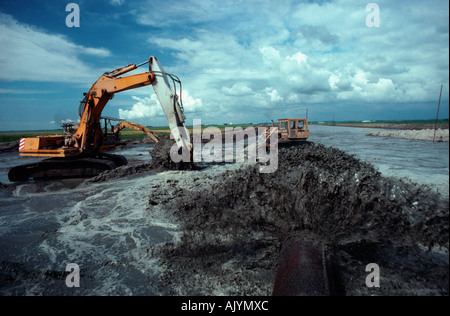 Deich Bau / Deichbau Stockfoto