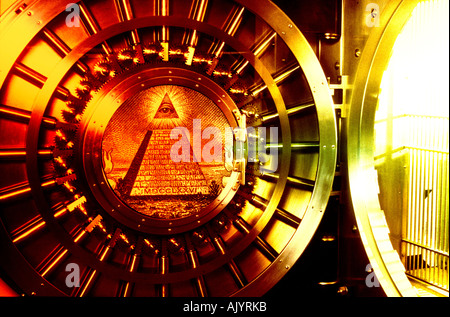 kreisförmige Bank Gewölbe mit einem Symbol Pyramide aus einem Dollarschein uns Compositing auf Tür Stockfoto