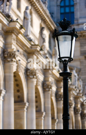 Gebäude Skulptur des Louvre Paris Frankreich Stockfoto