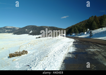 Valle Grande mit Schnee bedeckt in der Nähe von Jemez-New-Mexico Stockfoto