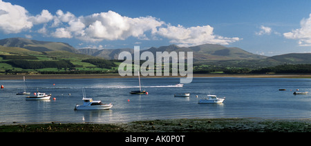 Blick von Beaumaris, Anglesey, Nordwales Stockfoto