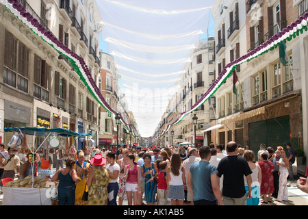 Marques de Larios Straße während der Feria de Málaga (Feria de Agosto) im Casco Antiguo (Old Town), Malaga, Andalusien, Spanien Stockfoto