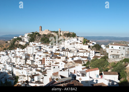 Casares, eines der Pueblos Blancos, im Hinterland der Costa Del Sol, Andalusien, Spanien Stockfoto