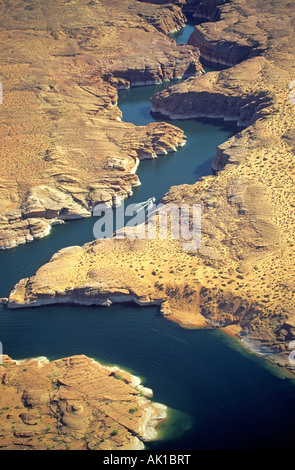 Eine Luftaufnahme der Slickrock Sandstein Canyons rund um Lake Powell Stockfoto