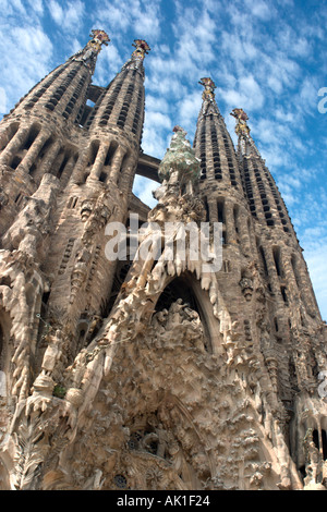 Schnitzereien über Eingang zu der Basílica Temple Expiatori De La Sagrada Família, Stadtteil Eixample, Barcelona, Katalonien, Spanien Stockfoto