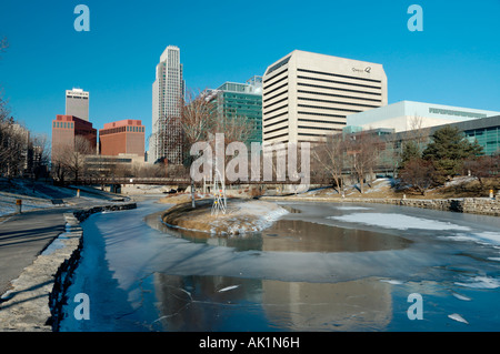 Die Innenstadt von Omaha Skyline und Gene Leahy Mall Omaha Nebraska USA Stockfoto
