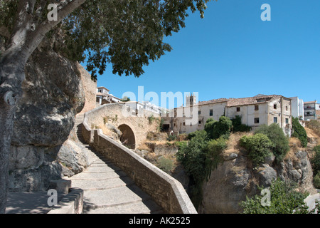 Ronda, Spanien. Die Puente Viejo (alte Brücke) über El Tajo Schlucht, Ronda, Andalusien, Spanien Stockfoto