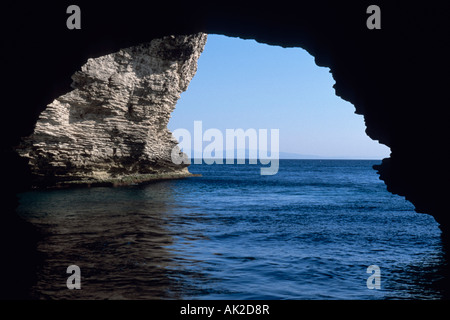 Grotte du Sdragonato / Bonifacio Stockfoto