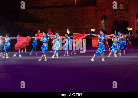 Jiangxi Xishan International School Kung Fu Gruppe AtThe Edinburgh Military Tattoo Stockfoto