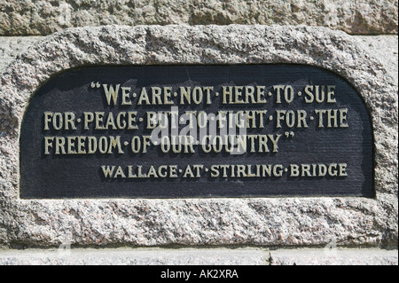 Gedenktafel auf dem Wallace Monument bei Robroyston, in der Nähe von Glasgow, Schottland Stockfoto