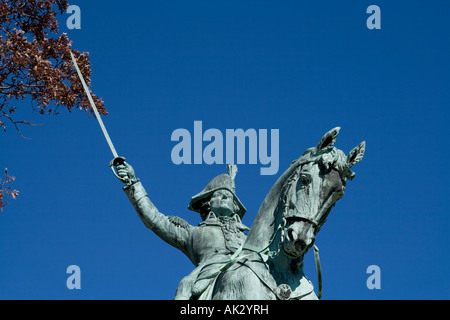 Reiterstandbild zu Ehren Tadeusz Kosciuszko im Park gegenüber dem polnischen Basilika St. Josaphat in Milwaukee, Wisconsin Stockfoto