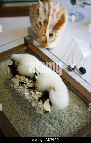 „Sound of the Sea“-Mahlzeit im Heston Blumenthals The Fat Duck Restaurant in Bray Stockfoto