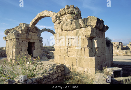 Ruinen der byzantinischen Burg von Saranda Kolones vierzig Säulen bei Paphos Zypern Stockfoto