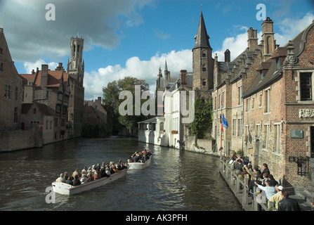 Rosaire Quay & Touristen in Booten, Brügge, West-Flandern, Belgien Stockfoto