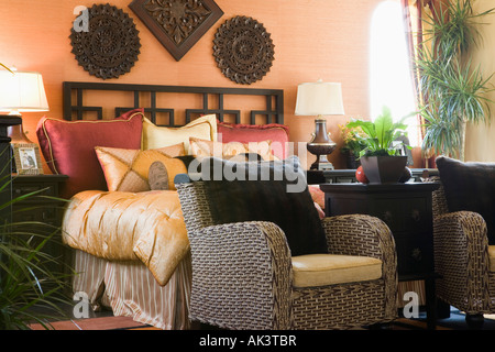 Sessel im Schlafzimmer Stockfoto