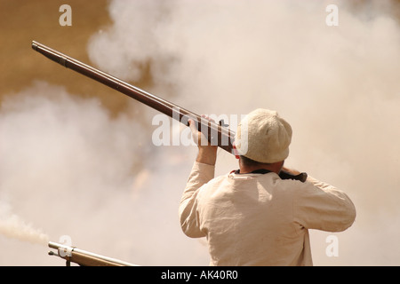 Rifleman Musketier in Sealed Knot Bürgerkrieg Schlacht Cornwall Stockfoto