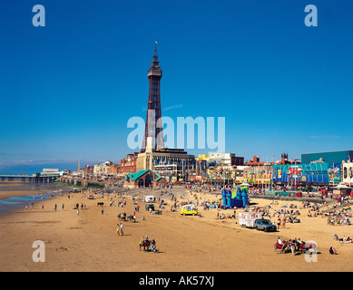 Vereinigtes Königreich. England. Lankashire. Blackpool Tower. Strand. Stockfoto