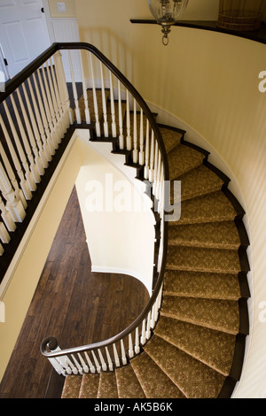 Traditionelle und elegante Treppe Stockfoto