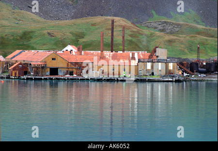 Grytviken, Südgeorgien Insel, die verlassene Walfangstation, wo Ernst Shackletons Körper begraben liegt. Stockfoto