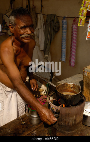 Anbieter in Pushkar Kamel und Viehmarkt stattfindet in den hinduistischen Monat Kartik zehn Tage nach Diwali Stockfoto