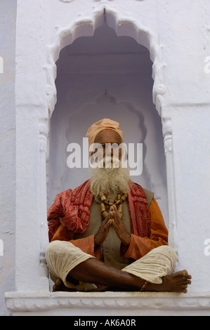 Ein Gorakhnathi Yogi aus Mahayogi Machhendra Nath Tempel in Pushkar, Rajasthan. Indien. Stockfoto